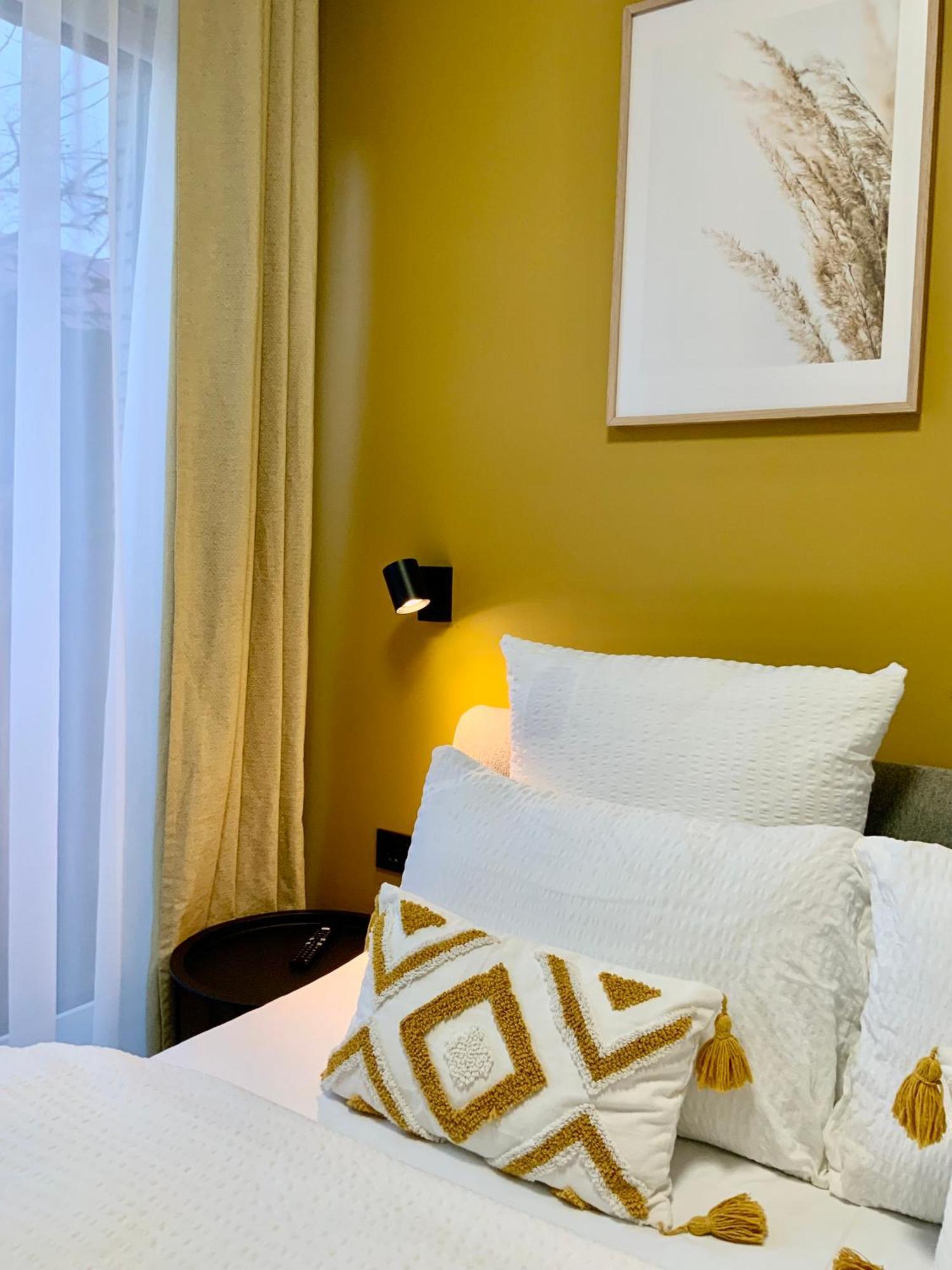 Salt Garden Superior Double Rooms 德拉肯恩凯 外观 照片